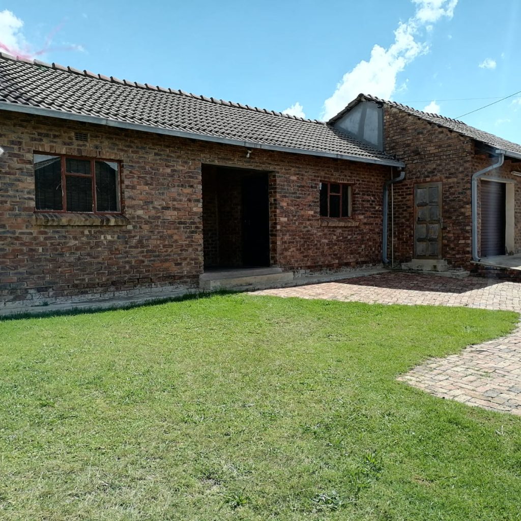 Lovely 3 Bedroom House for Sale in Norkem. 1000253595 copy