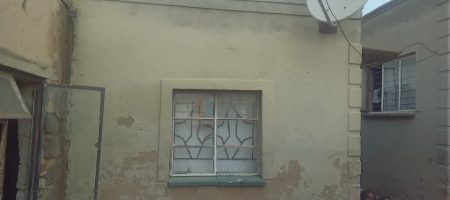 1000301088