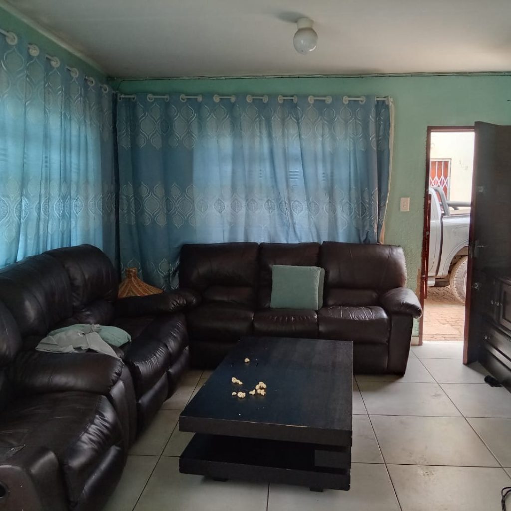 3 BEDROOM HOME – CLAYVILLE, OLIVIA GARDENS 1000322601 copy