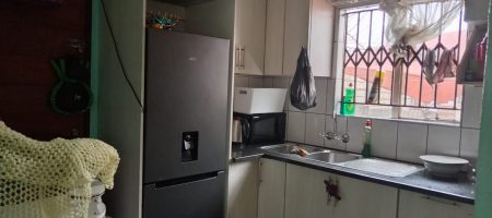 3 BEDROOM HOME – CLAYVILLE, OLIVIA GARDENS 1000322636