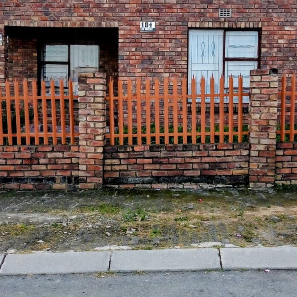 3 BEDROOM HOME WITH RENTAL INCOME POTENTIAL Tembisa 1000323011