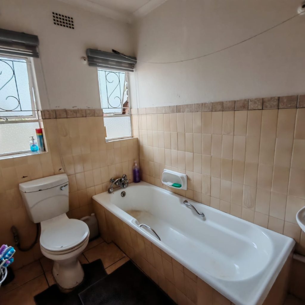 Pristine Double-Storey Duplex For Sale – R890,000 1000329118 copy