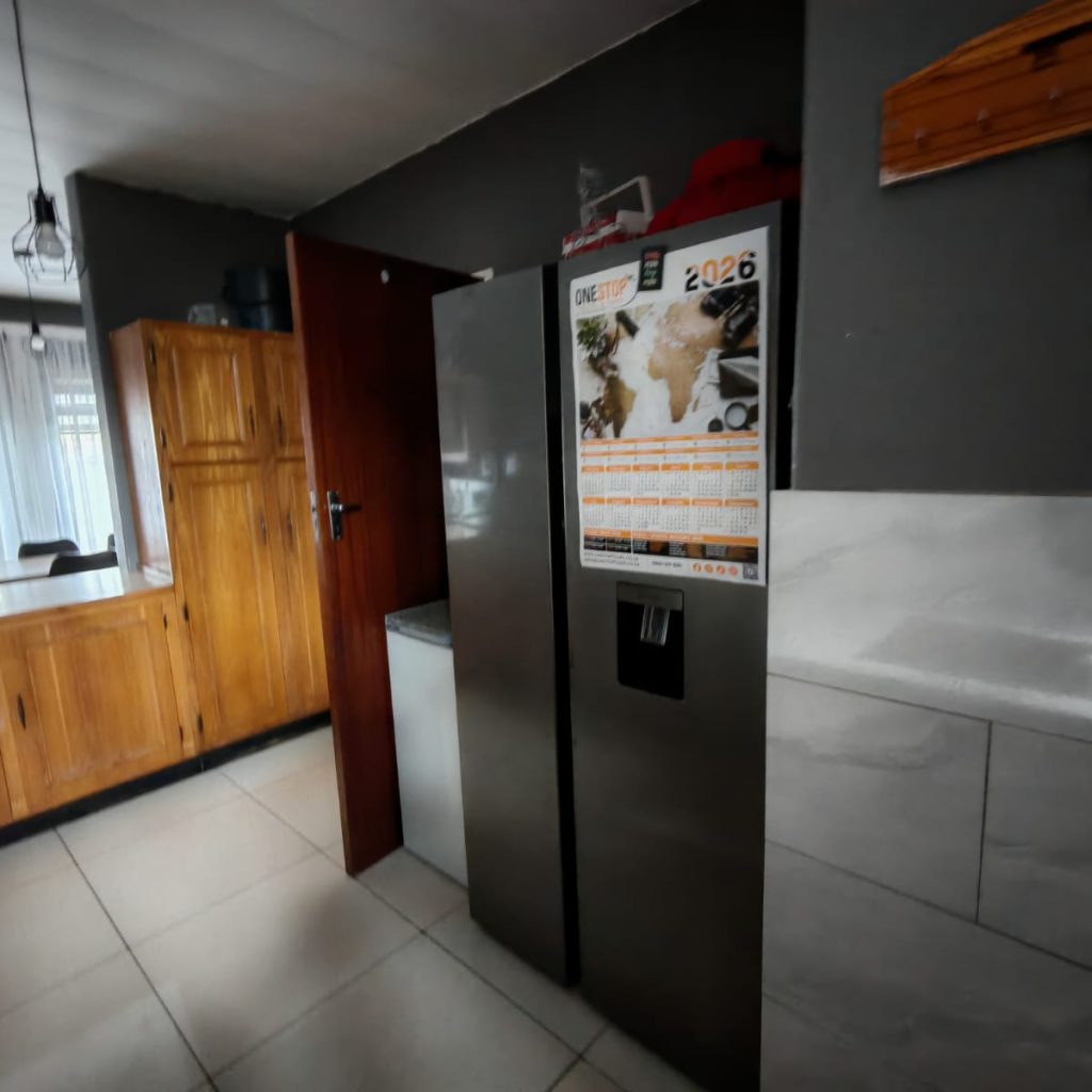 Pristine Double-Storey Duplex For Sale – R890,000 1000329165 copy