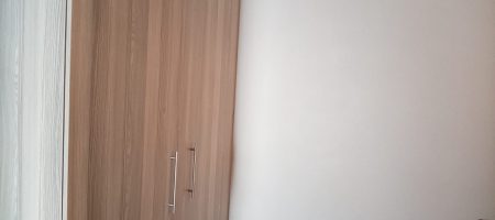 Spacious 4-Bedroom Family Home with Pool 1000332008