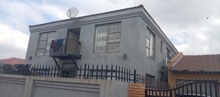 UPSTAIRS INVESTMENT PROPERTY |TEMBISA 1000336211