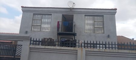 UPSTAIRS INVESTMENT PROPERTY |TEMBISA 1000336214