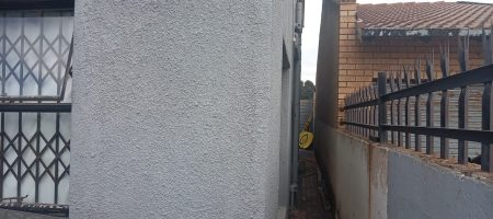 UPSTAIRS INVESTMENT PROPERTY |TEMBISA 1000336222