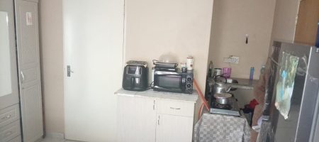 UPSTAIRS INVESTMENT PROPERTY |TEMBISA 1000336232