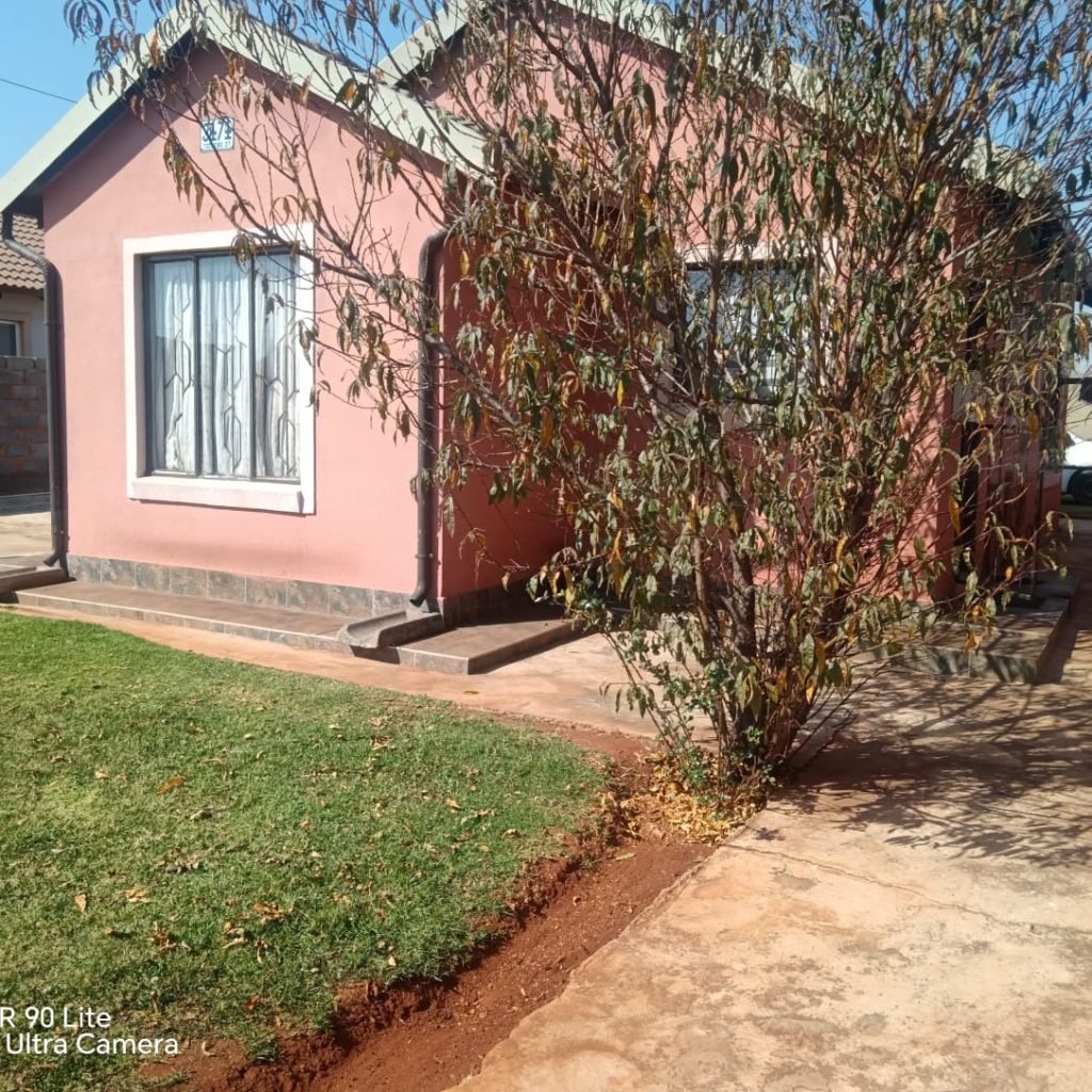 3-BEDROOM HOUSE FOR SALE | DAWN PARK 1000343372