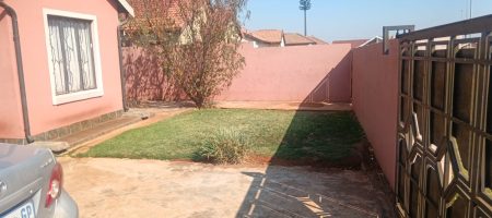 3-BEDROOM HOUSE FOR SALE | DAWN PARK 1000343381