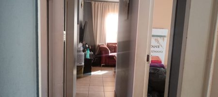 3-BEDROOM HOUSE FOR SALE | DAWN PARK 1000343383