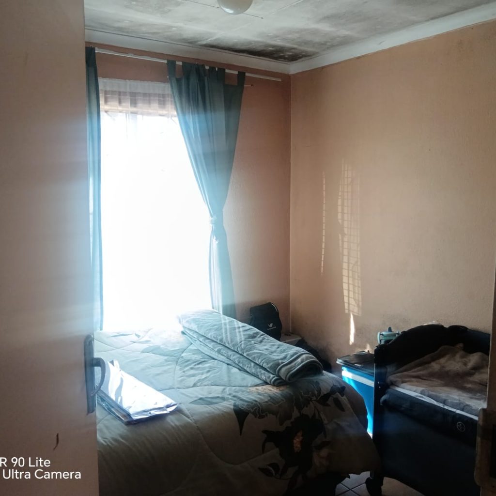 3-BEDROOM HOUSE FOR SALE | DAWN PARK 1000343387