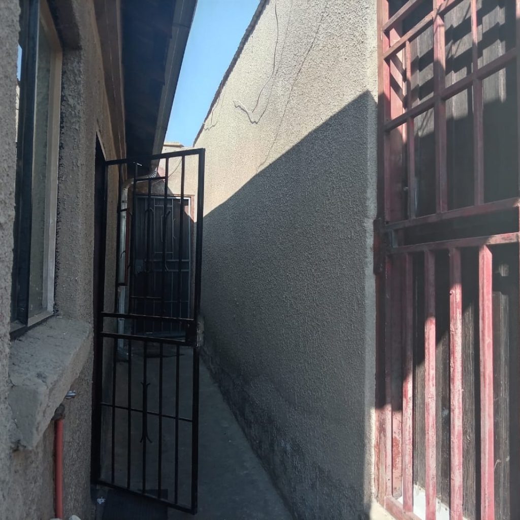 HOUSE WITH RENTAL INCOME POTENTIAL | TEMBISA 1000345075