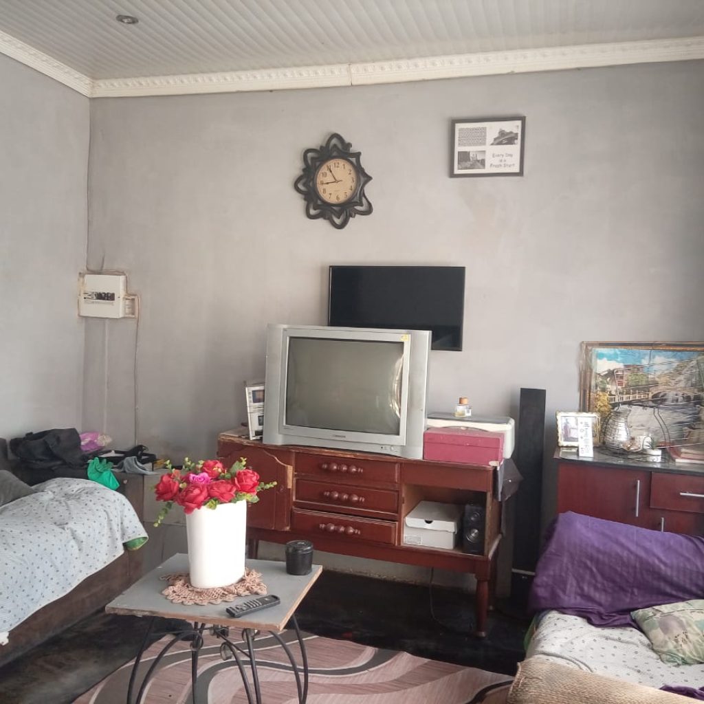 HOUSE WITH RENTAL INCOME POTENTIAL | TEMBISA 1000345089