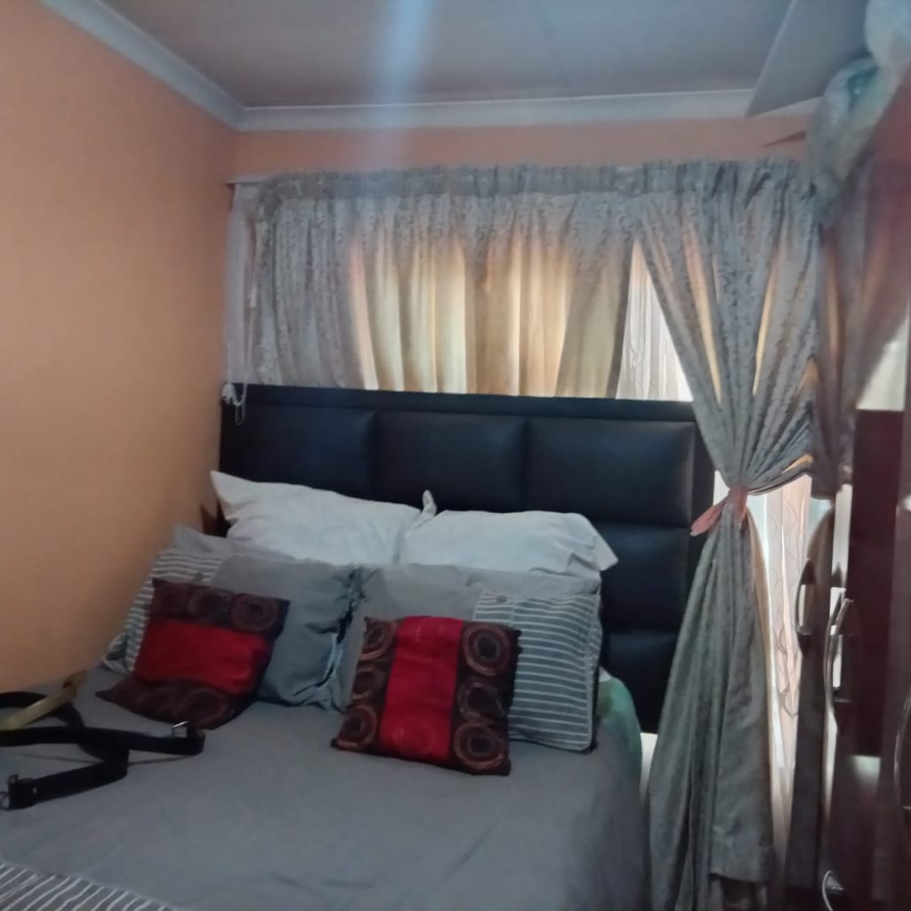 NEAT 3-BEDROOM HOME 1000360735