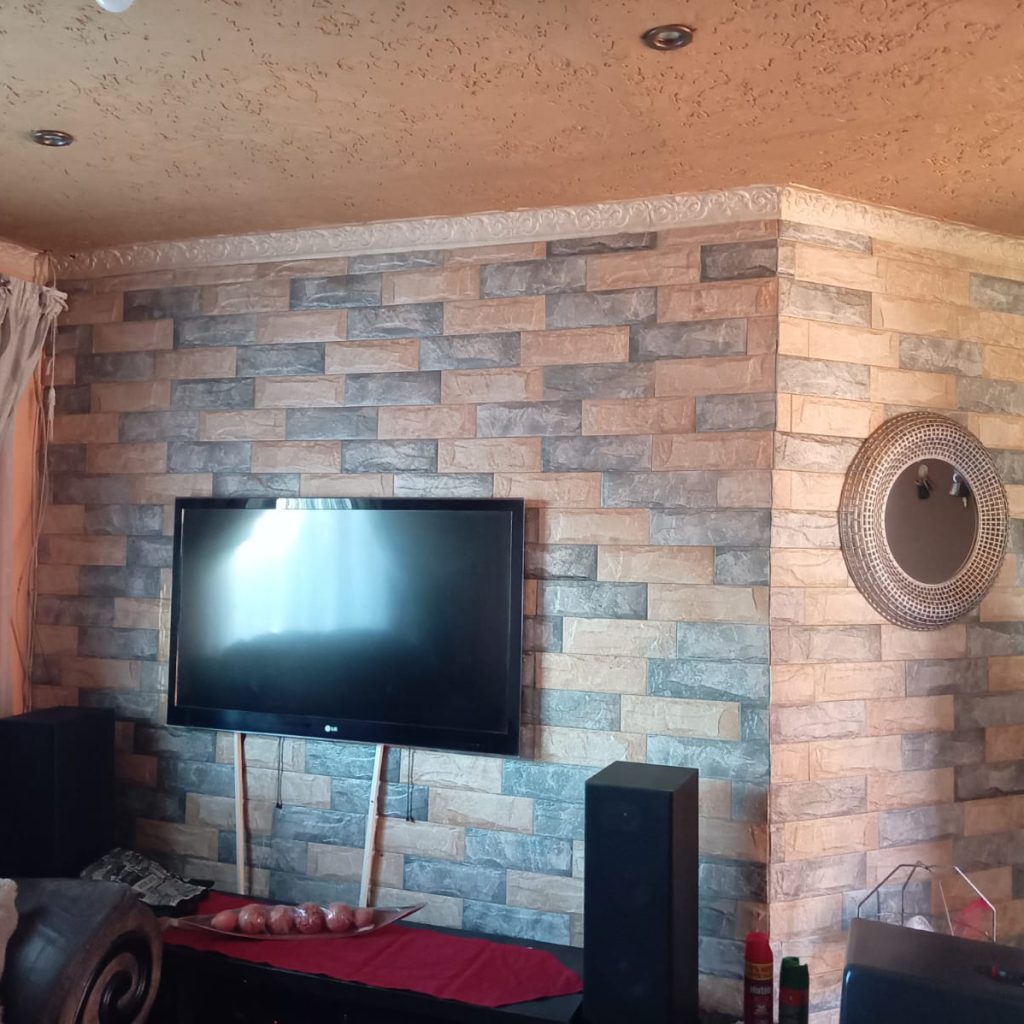 NEAT 3-BEDROOM HOME 1000360747