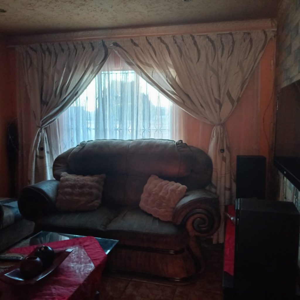 NEAT 3-BEDROOM HOME 1000360751
