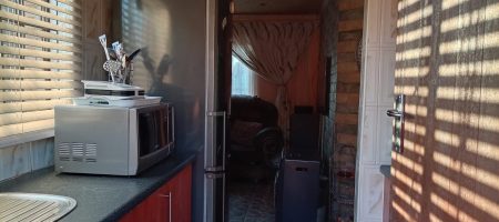 NEAT 3-BEDROOM HOME 1000360753