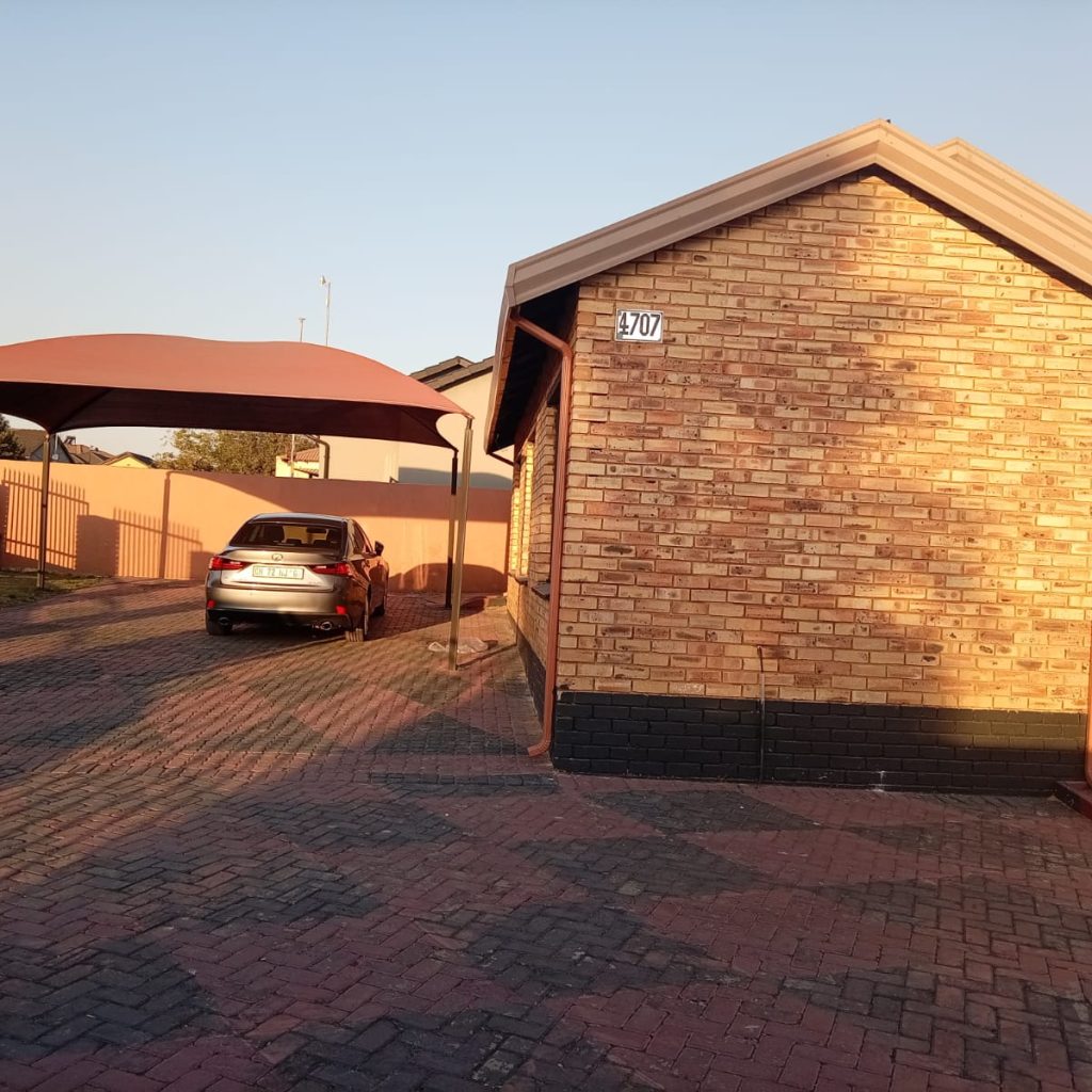 NEAT 3-BEDROOM HOME 1000360761