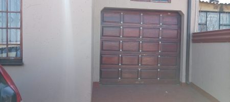 5-Room House in Tembisa - Thafeni Section 1000374758