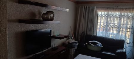 5-Room House in Tembisa - Thafeni Section 1000374775