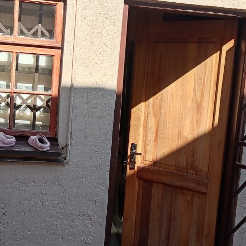 5-Room House in Tembisa - Thafeni Section 1000374785