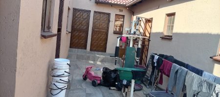 5-Room House in Tembisa - Thafeni Section 1000374790
