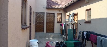 5-Room House in Tembisa - Thafeni Section 1000374794