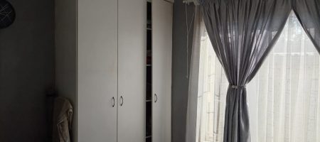 1000387430