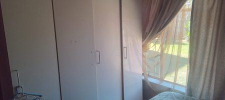 4 BEDROOM FAMILY HOME FOR SALE IN RHODESFIELD, KEMPTON PARK – WITH INCOME-GENERATING COTTAGE, POOL & LAPA 1000408111