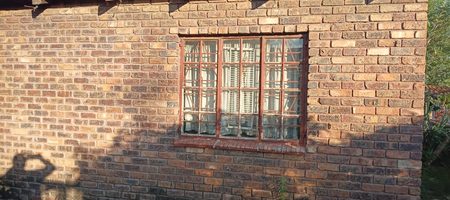 STUNNING 4-BEDROOM FAMILY HOME FOR SALE | NORKEM PARK | R1,360,000 1000421952