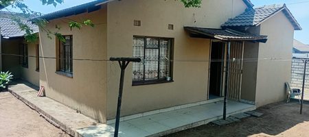 STUNNING 4-BEDROOM FAMILY HOME FOR SALE | NORKEM PARK | R1,360,000 1000421968
