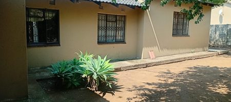STUNNING 4-BEDROOM FAMILY HOME FOR SALE | NORKEM PARK | R1,360,000 1000421974