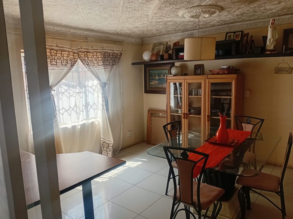 STUNNING 4-BEDROOM FAMILY HOME FOR SALE | NORKEM PARK | R1,360,000 1000421980