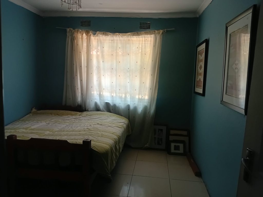 STUNNING 4-BEDROOM FAMILY HOME FOR SALE | NORKEM PARK | R1,360,000 1000422010