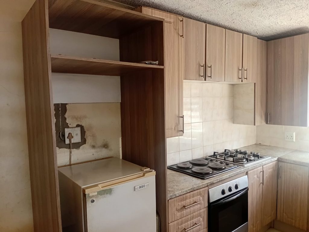 STUNNING 4-BEDROOM FAMILY HOME FOR SALE | NORKEM PARK | R1,360,000 1000422050