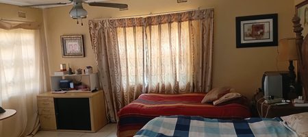 STUNNING 4-BEDROOM FAMILY HOME FOR SALE | NORKEM PARK | R1,360,000 1000422062