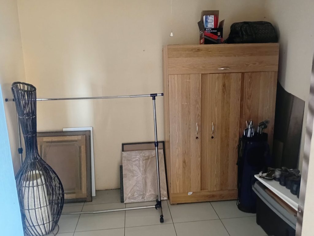 STUNNING 4-BEDROOM FAMILY HOME FOR SALE | NORKEM PARK | R1,360,000 1000422078