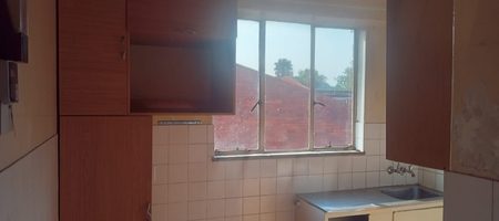 NEAT 2-BEDROOM VILLA FOR SALE | EDZEEN VILLA, KEMPTON PARK | R550,000 1000425214