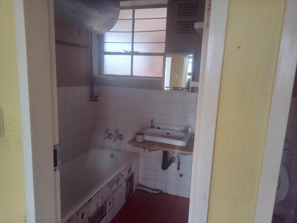 NEAT 2-BEDROOM VILLA FOR SALE | EDZEEN VILLA, KEMPTON PARK | R550,000 1000425245