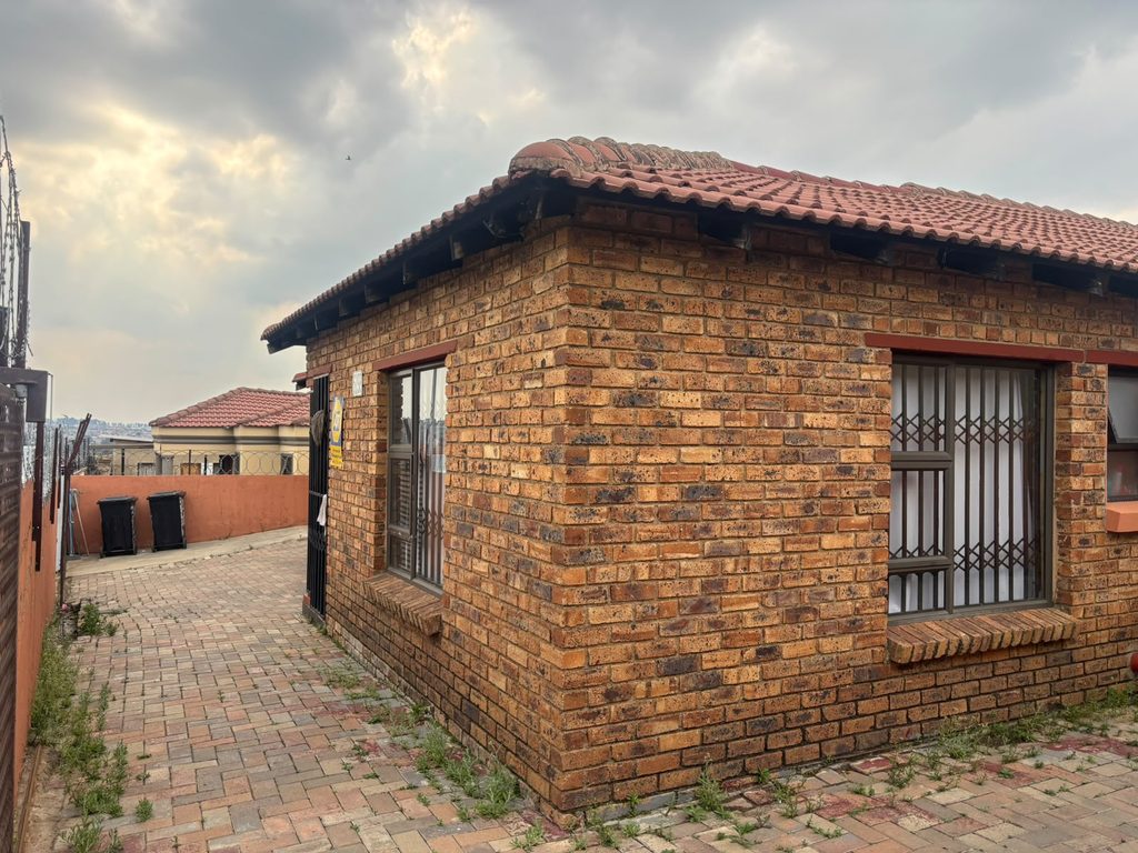 🏡 PROPERTY FOR SALE | BIRCH ACRES, KEMPTON PARK FOR R1 550 000.00 1000426662