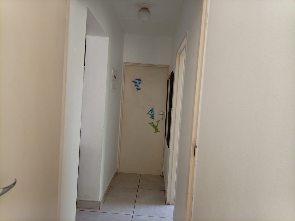 1000429903