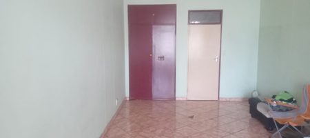 1 FLAT FOR SALE IN EMMARINA, KEMPTON PARK – R300,000 1000431228