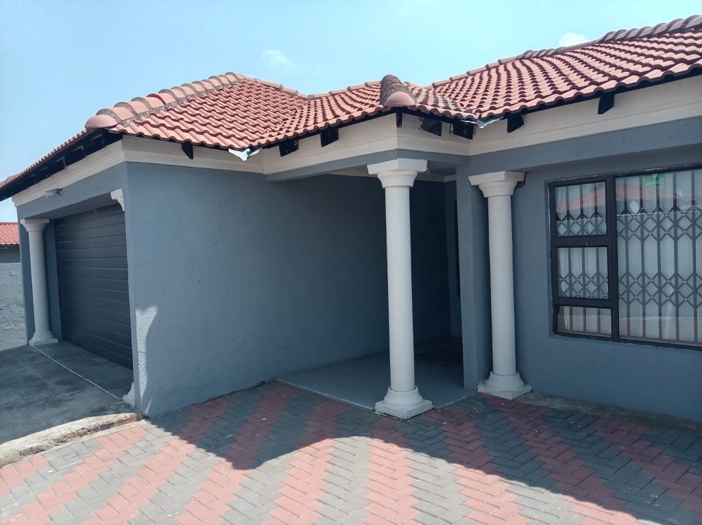 3 BEDROOM FAMILY HOME FOR SALE – R1,550,000 img 20260926 wa0009